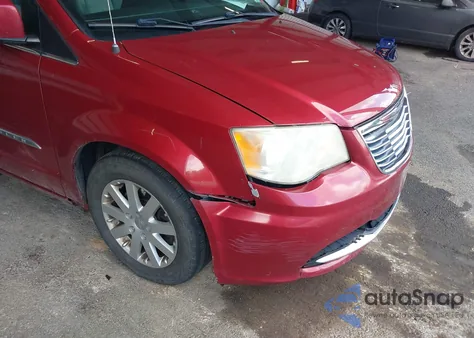 2013 Chrysler Town & Country Touring z USA, uszkodzony, nr VIN 2C4RC1BG2DR778570